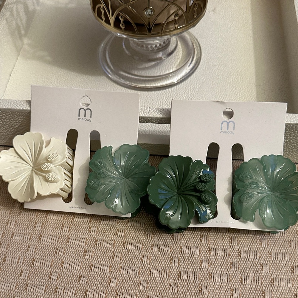 Melody Floral Hair Clips in Green and Cream